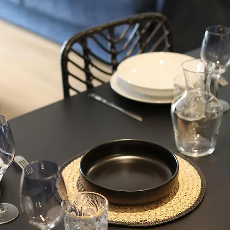 Outremer - Douceur Bleue Au Centre De Apartament *