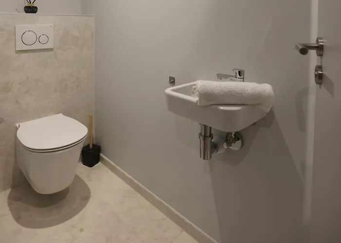 Outremer - Douceur Bleue Au Centre De *